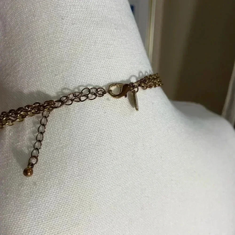 Stunning tri-tone three tiered necklace - Picture 4 of 5